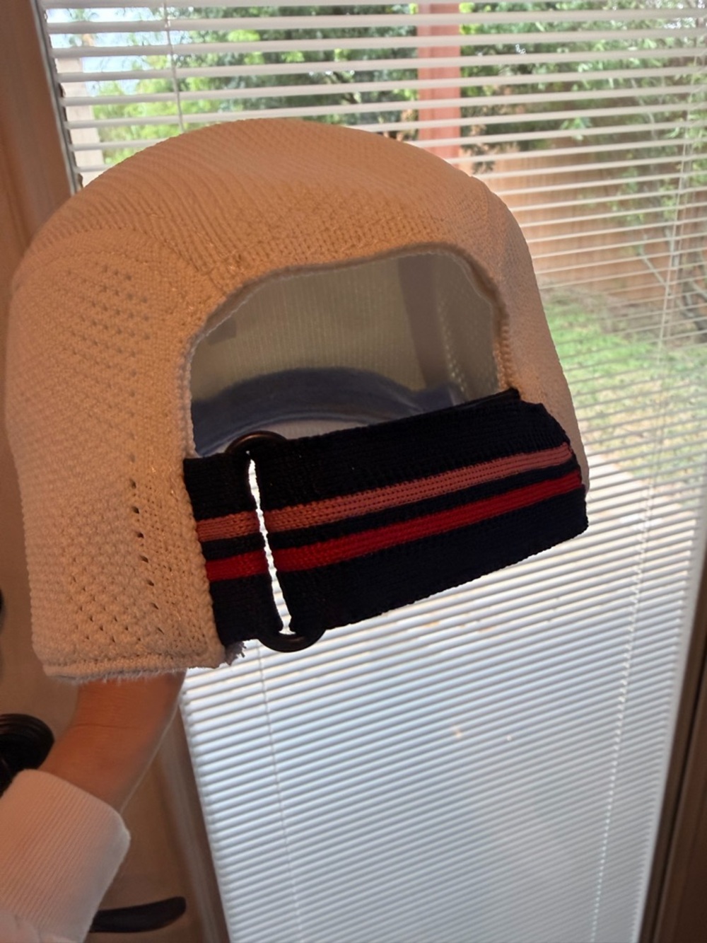 Rothy's LIMITED EDITION ~ Rothy's The Cap ~ Rothy's x Evian Collab - Picture 8 of 11